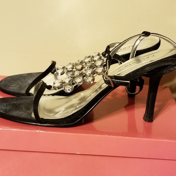 Shoes - Picture 5 of 7